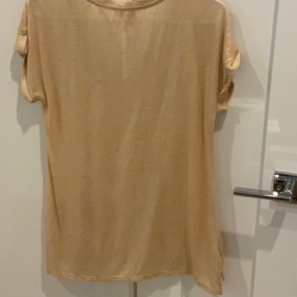 SHINY GOLD! - Picture 2 of 4